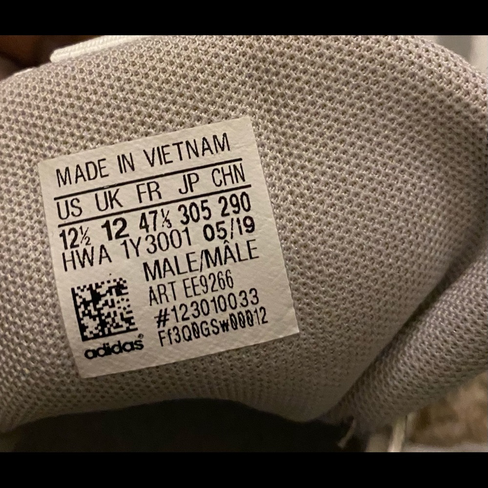 Adidas shoes - Picture 5 of 5